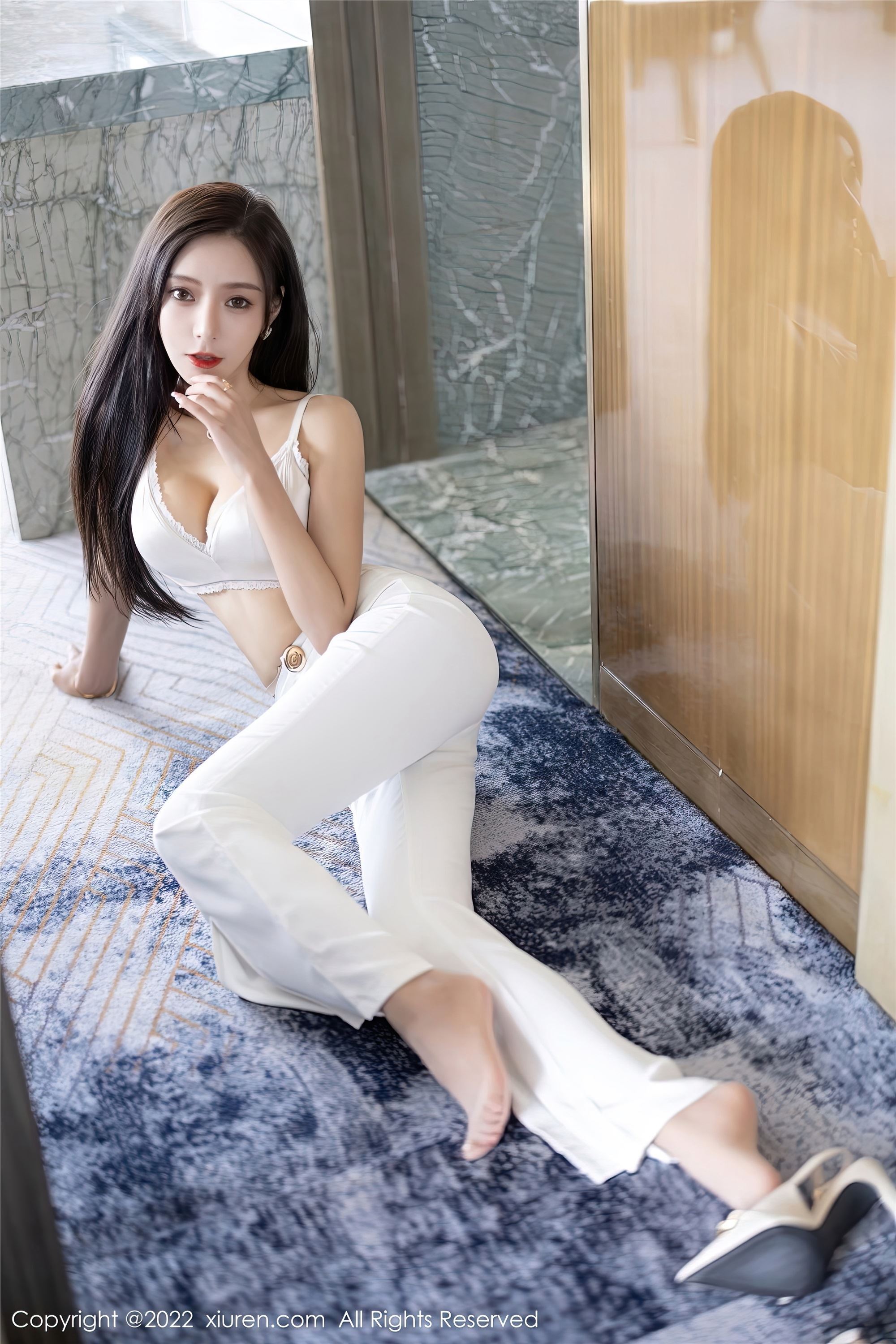 Xiuren秀人网 2022.11.01 NO.5790 王馨瑶yanni